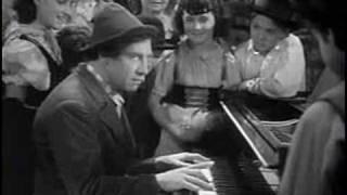 a night at the opera (1935) - Chico Marx at the piano