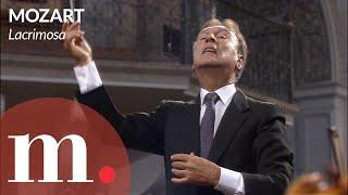 Claudio Abbado performs Mozart's Lacrimosa with the Berlin Philharmoniker