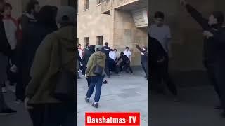 УЛИЧНЫЙ ДРАКИ За что они с Мусульманом так плохо относятся? #уличныйбой #уличные_гонки #драк #short