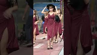 Rakuten Girls樂天女孩 ,林襄  MIZUKI, 彎腰撿帽子, 東區中場表演結束離場 , 台湾プロ野球 TAIWAN .0809