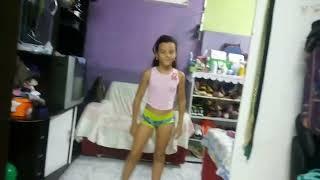 Rana Suzana dançando Anitta Prepara