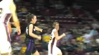 Winona State Warriors vs. Minnesota Golden Gophers 11/4 at Willams Arena