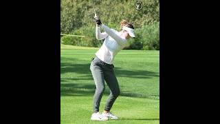 Before reaching the backswing top, hip already starts to turn. She's Gabi Ruffles.