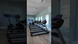 Entrada Amenities