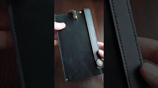 Leather key holder. Шкіряна ключниця.