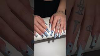 #TB to these Strawberry Picnic Nails  #crazynails #bluenails #strawberrynails #winternails #vbp