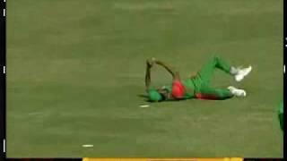 Brilliant catch by Nazmul Hossain