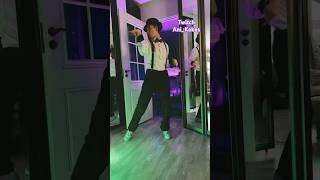 Сладкие мальчики есть в чате?))) #game #twitch #dance #dancechallenge #music #shorts