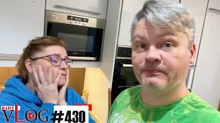 KOLEJNA OPERACJA KRÓLICZKA! Montujemy nowe panele! | DAILY VLOG #430 MARZENA i MAREK