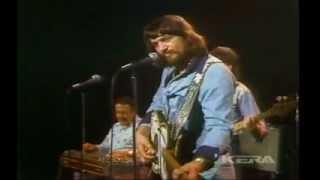 WAYLON JENNINGS - THE TAKER / WE HAD IT ALL (Live In TX 1975)