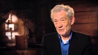 The Hobbit: The Battle of the Five Armies: Ian McKellen "Gandalf" Behind the Scenes Interview