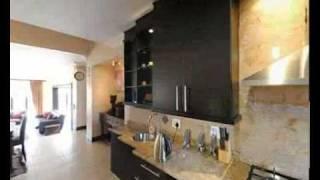 New Tuscan beauty in this upmarket estate | country Property | J33695