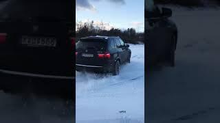 BMW X5M 555HP snow drift