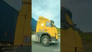Black & Yellow.. #truck #trucks #trucklife #truckdriver #trucking #trucker #lori #malaysia