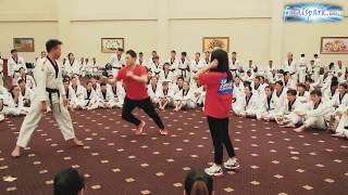 DK Yoo vs Taekwondo Master