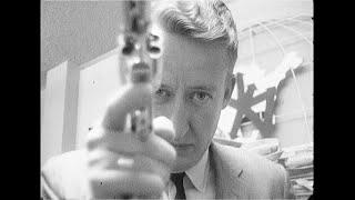 Tom Poston Arrives At Dallas Love Field - June 1961 (Silent)