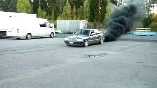 Mercedes Benz 190D Super Turbo BurnOut