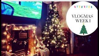 Vlogmas week 1 putting the tree up 