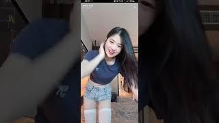CUTE JAPANESE GIRL WHITE SOCKS #bigo #periscope #dance  #bigolive #otaku #kpop #tryonhaul #yoga