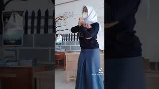 Tiktok Jilbab SMA semok