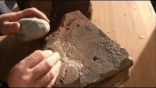 How to make a petroglyph