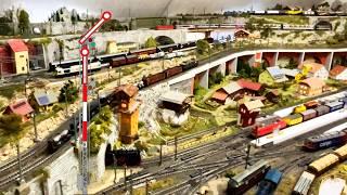 My model railroad dream layout: How can I control my model railroad automatically (Engl. subs)