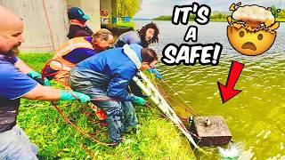 Huge Stolen Safe Found Magnet Fishing in the River!