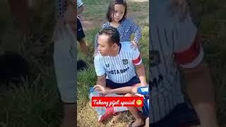 Tukang Pijat Spesial // Special therapist