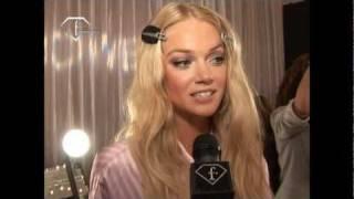 fashiontv | FTV.com - VICTORIAS SECRET BACKSTAGE N.Y, 2009 SHOW