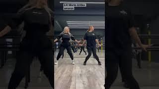 Lili Morto & Vika amaras