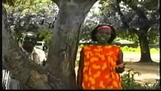 Charles Mombaya- napesa yo nini