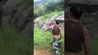 The performance of stone throwing skills of mountain master  150