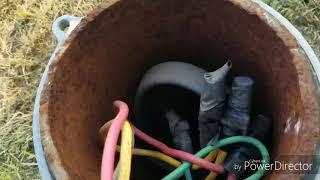 Fixing leaking pipe in my well. Прорвало трубу от колодца.