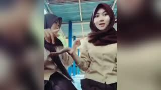 Jilbab ciuman