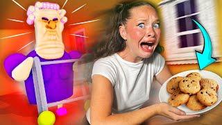 MY GRANDMA ATTACKED ME !!! (Playing Roblox ESCAPE GRUMPY GRAN Obby)