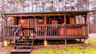 The Retreat - Cozy studio cabin - Hot Tub, Firepit | Lovely Tiny House