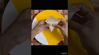 Yummy cheese samosas