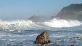 Waves in Bakio - Basque Country (Part 1) [Travel with Manfred]