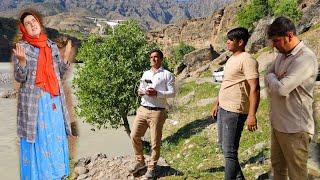 Nomadic Life: Mehdi’s Quest to Find Malek Along the Riverbanks