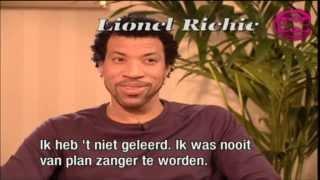 Wendy van Dijk intervieuwd als Ushi   Lionel Richie