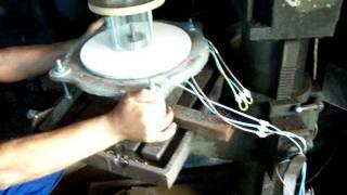 Home Made Wind Turbine, generator cu magneti permanenti (neodymium magnets), free energy