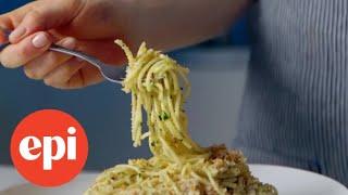 Pasta with 15-Minute Garlic, Oil, and Anchovy Sauce | Epicurious