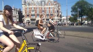 Straatbeeld Muntplein Amsterdam