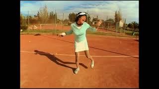 20th Century Fox - Samantha Oups - Samantha et Chantal jouent au tennis à Marrakech