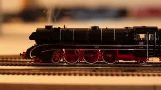 Roco BR 10 002 62193 HO DCC locomotive with dynamic smoke captured with a Canon EOS M