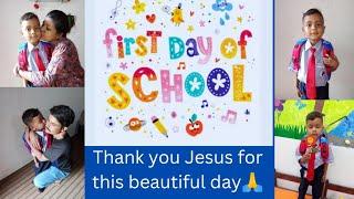 Azriel Ka School Ka Phala Din Bohot Roya 