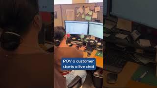 POV a customer startsa live chat with Sammie