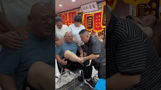 E2470 The patient'sknee pain is gone, and now he can squat and stand up freely!