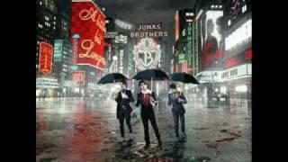 05. Lovebug - Jonas Brothers