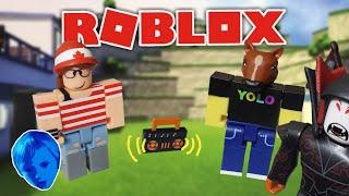 MAD STUDIO MAD PACK & HUNTED VAMPIRE Roblox Toys Unboxing!! (free code)